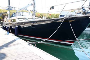 An Oyster 55 comes to Beaucette Marina