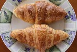 An example of two croissants from different bakeries